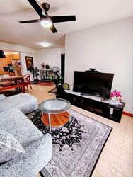 Blk 327 Hougang Avenue 5 (Hougang), HDB 4 Rooms #546404401